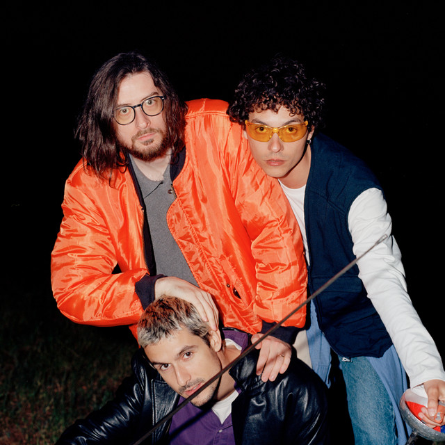 Artist ≈ Belize ≈