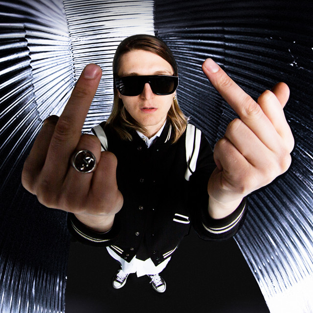 Artist Платина